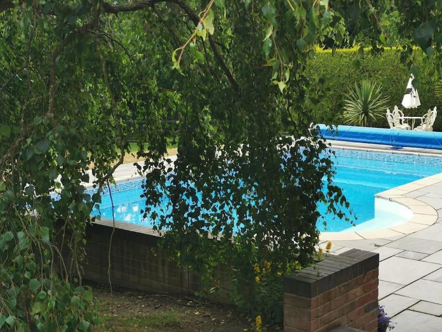 The Squirrels- Alresford, Essex Apartment Exterior photo